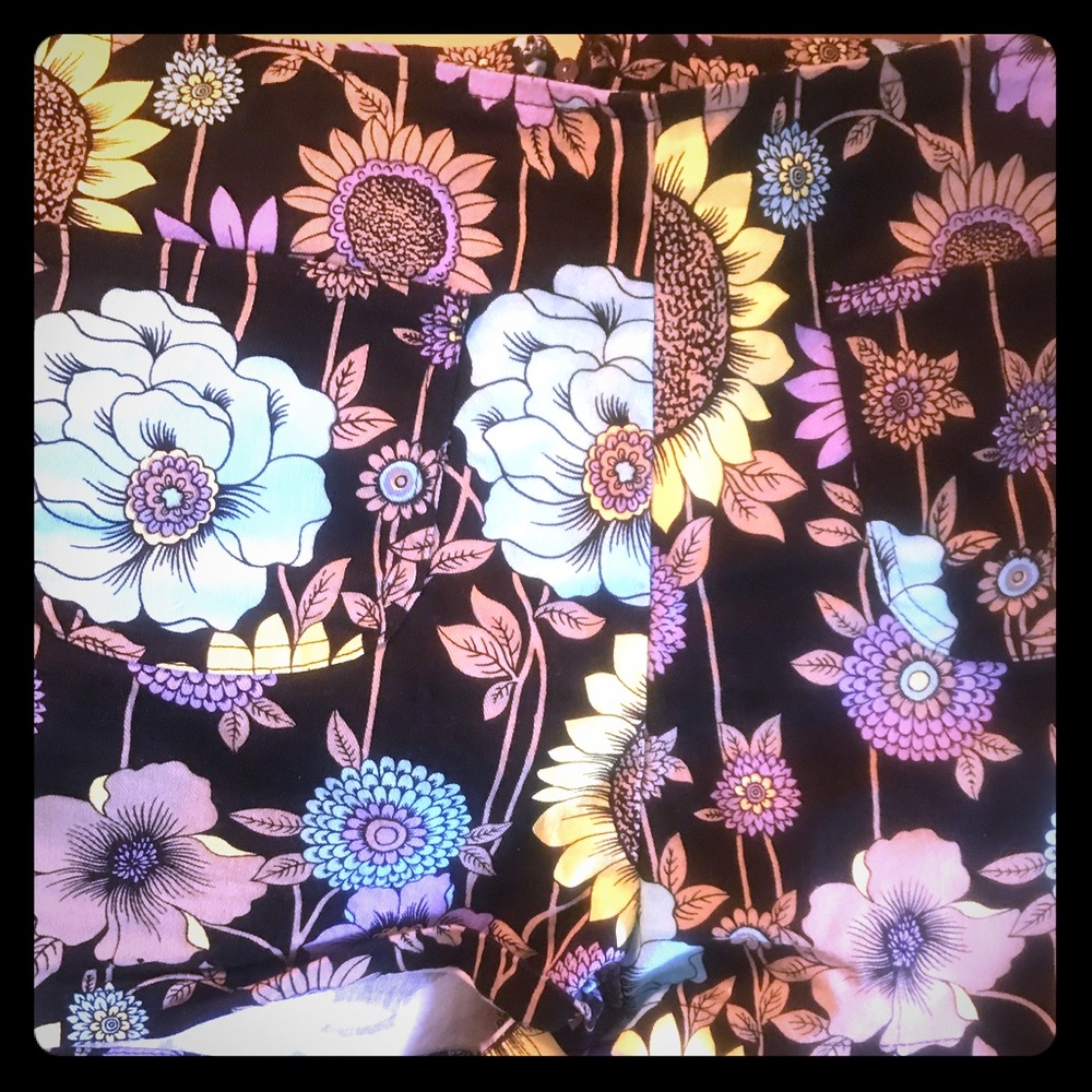 Fun Floral Short Shorts